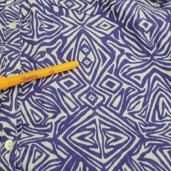 Chico's Womens Size 2/L Purple Geometric Pattern  Button-Up Shirt  20PT - Picture 8 of 9